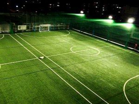 ナイター完備のフットサル施設